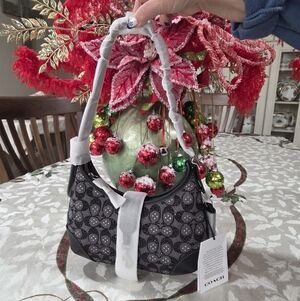 coach hamptons black crystal hobo